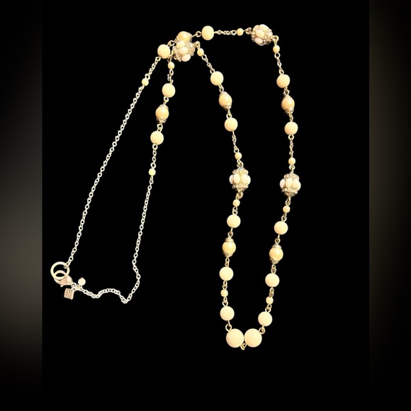 Banana Republic Jewelry - Banana Republic Gold and Cream Beaded Necklace
